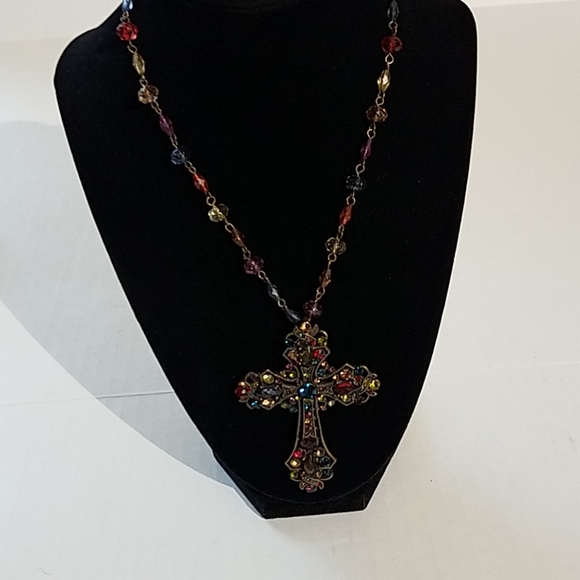Jewelry - Rhinestone cross j84